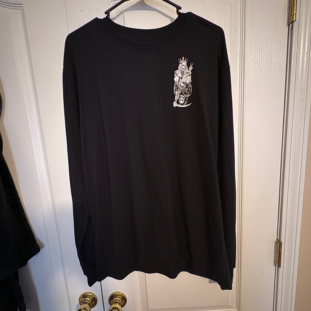Men's Black Long Sleeve Shirt with Graphic